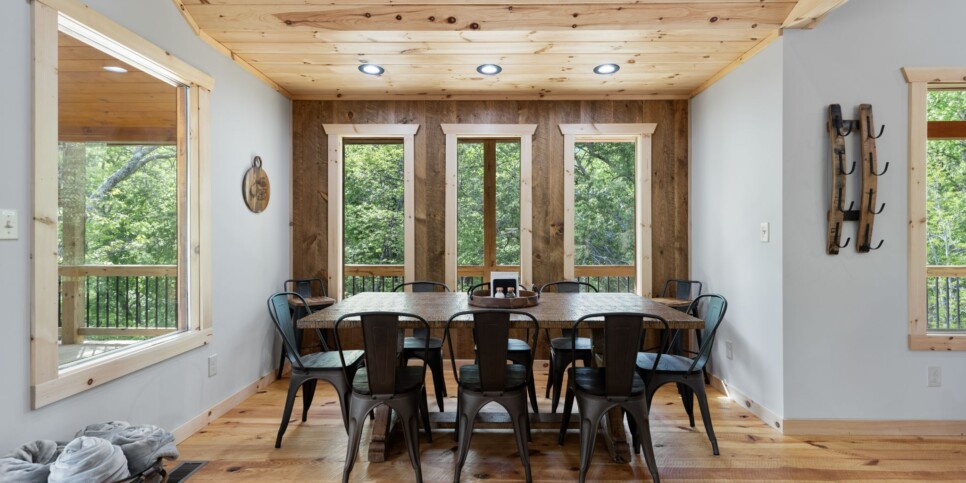 Blue Ridge - Whiskey & Woods - Kitchen