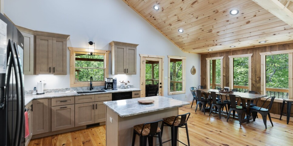 Blue Ridge - Whiskey & Woods - Kitchen