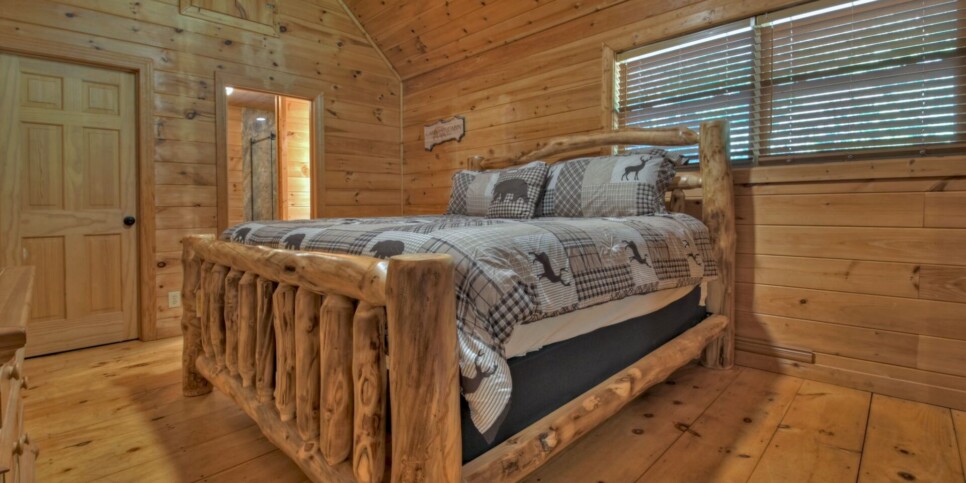 Cherry Log - Cherry Creek Retreat - Bedroom
