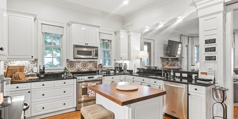 Big Canoe - Villa Serenity - Kitchen