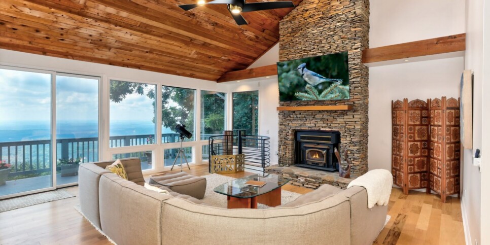 Big Canoe - Mountain Top Escape - Living
