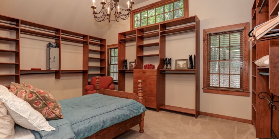 Big Canoe - Plummer Lodge - Bedroom