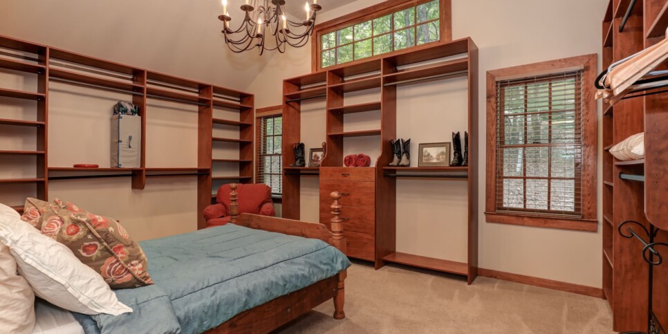 Big Canoe - Plummer Lodge - Bedroom
