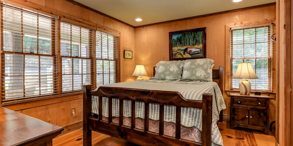 Big Canoe - Plummer Lodge - Bedroom