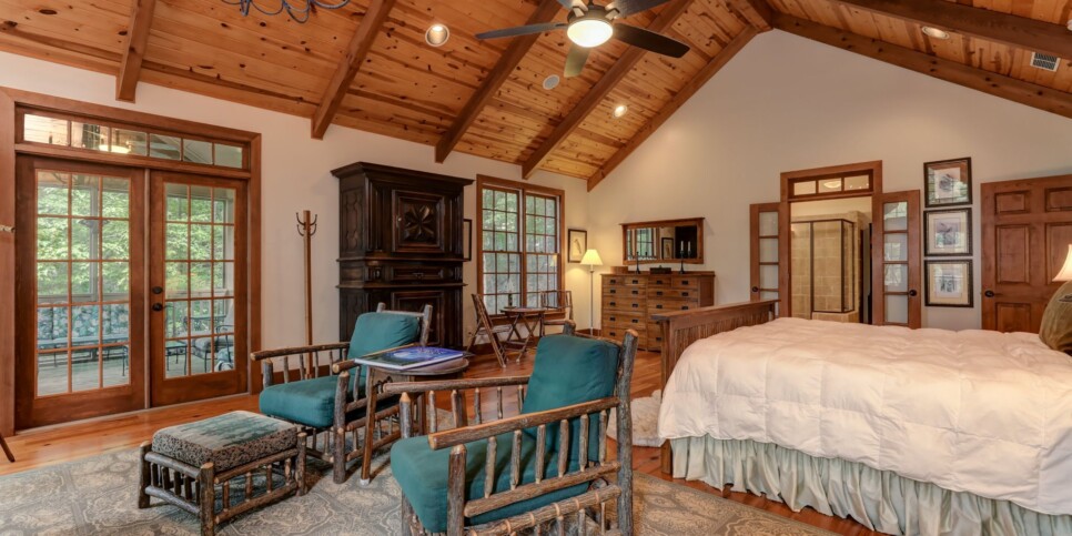 Big Canoe - Plummer Lodge - Bedroom