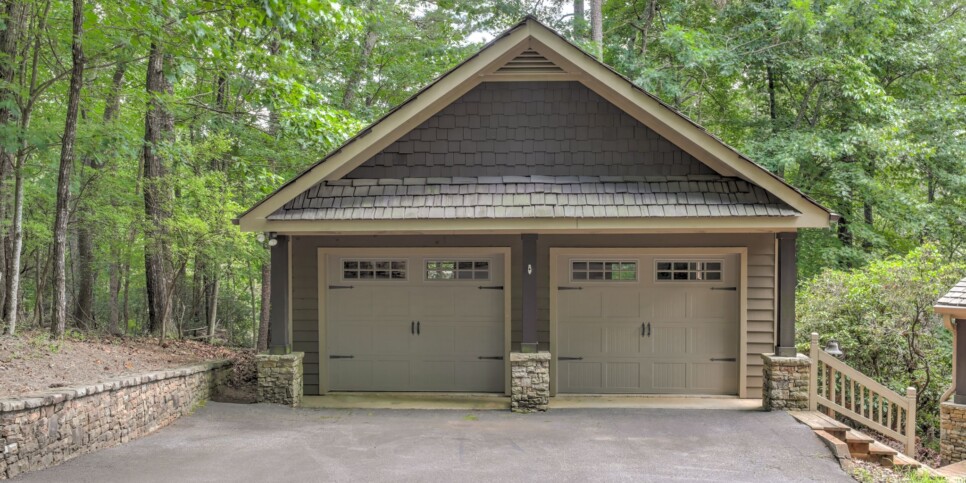 Big Canoe - Plummer Lodge - Exterior