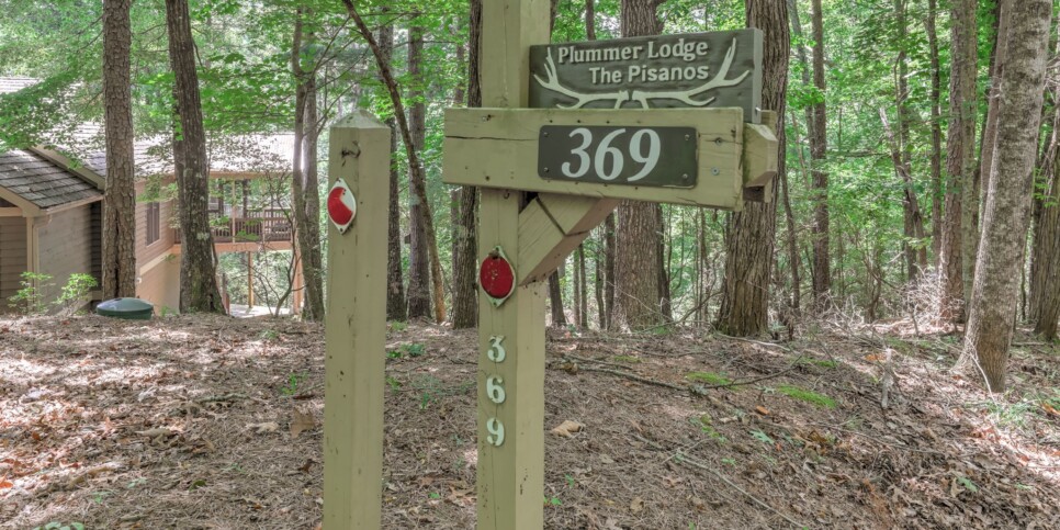 Big Canoe - Plummer Lodge - Exterior