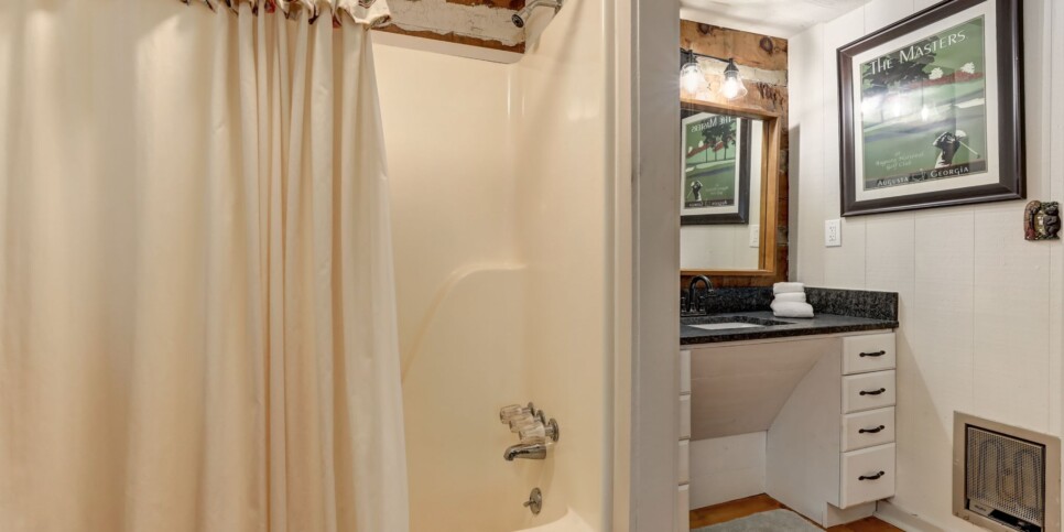 Big Canoe - Timber Lodge - Bathroom