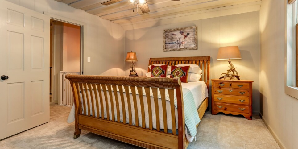 Big Canoe - Timber Lodge - Bedroom