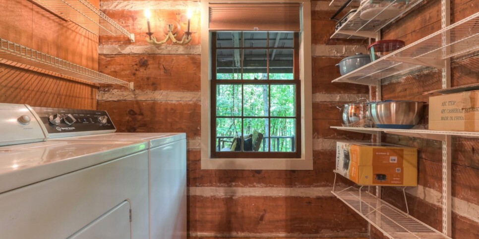 Big Canoe - Timber Lodge - Laundry Room