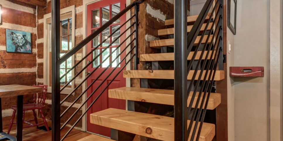 Big Canoe - Timber Lodge - Living Room