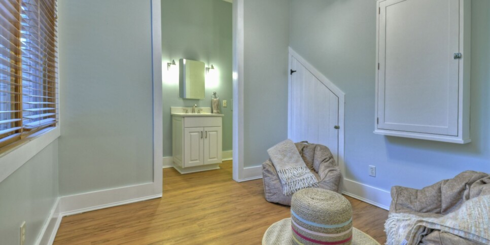 Blue Ridge - Snowbird Sanctuary - Half Bathroom