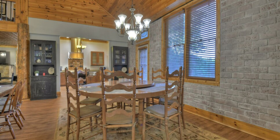 Blue Ridge - Snowbird Sanctuary - Kitchen