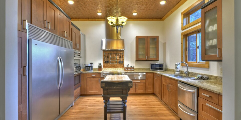 Blue Ridge - Snowbird Sanctuary - Kitchen