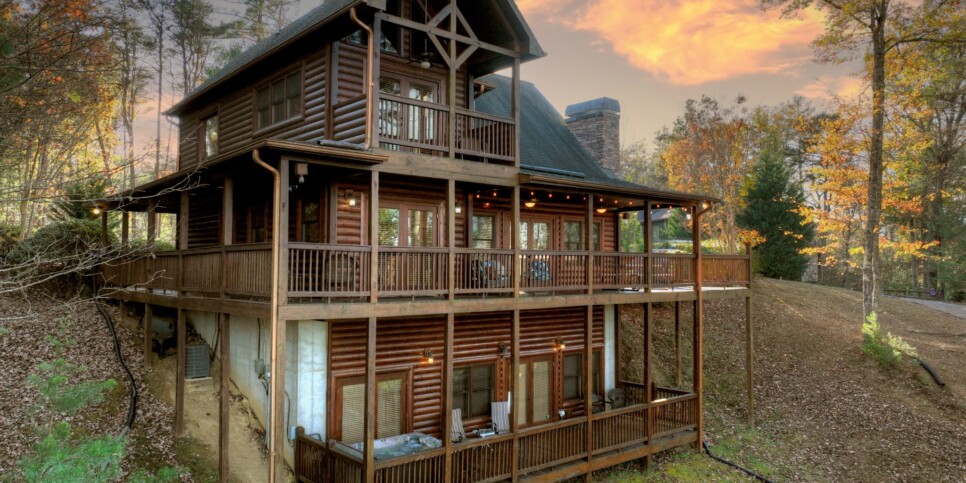 Cherry Log Cabin - Moonlight Mountain Cabin - Exterior