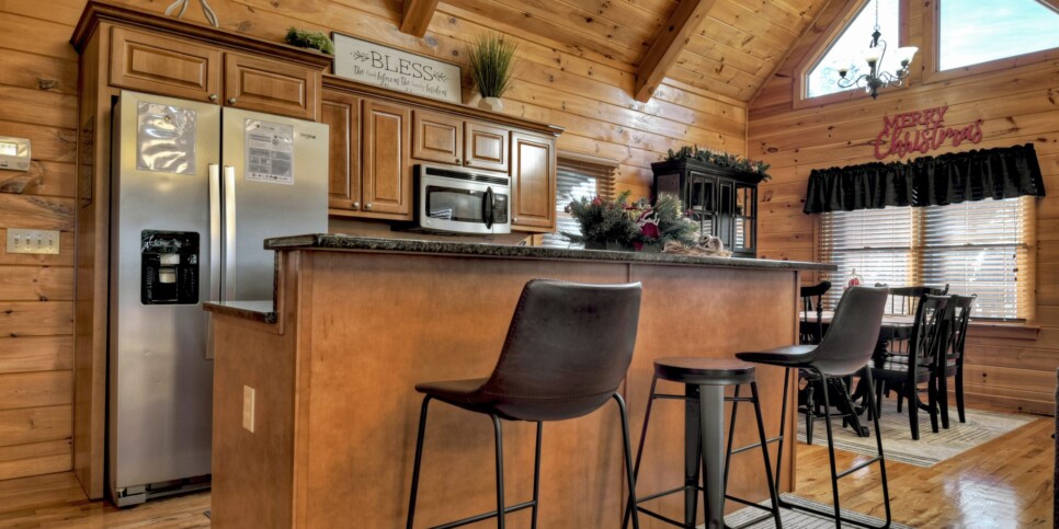 Cherry Log Cabin - Moonlight Mountain Cabin - Kitchen