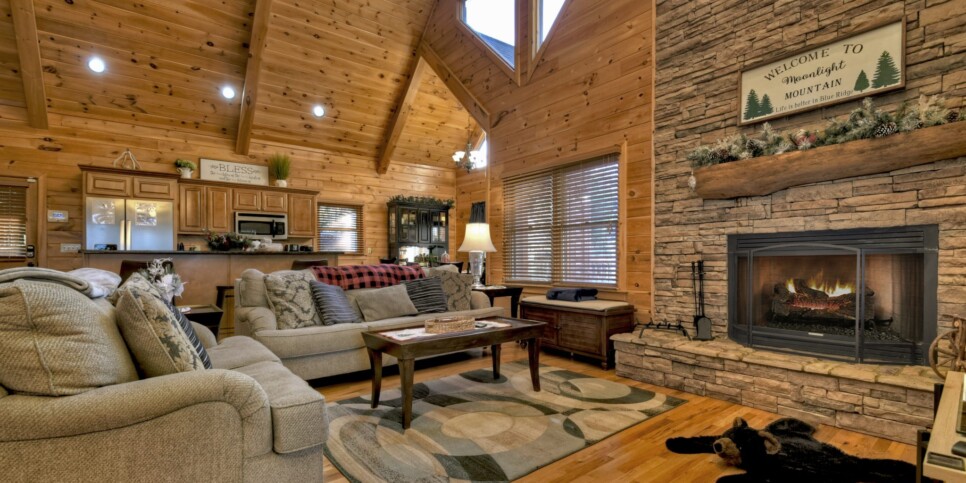 Cherry Log Cabin - Moonlight Mountain Cabin - Living Room