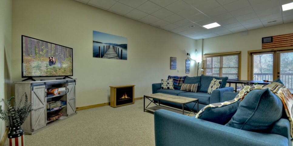 Cherry Log Cabin - Moonlight Mountain Cabin - Rec Room