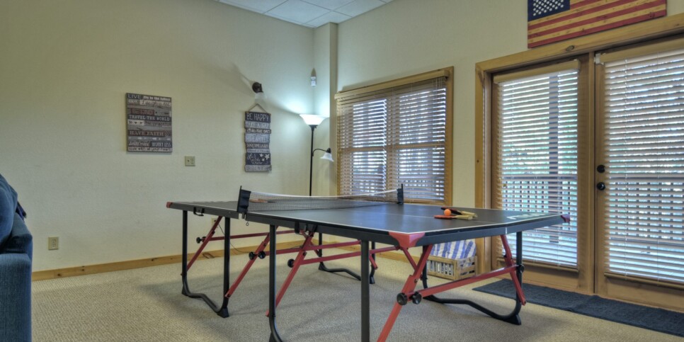 Cherry Log Cabin - Moonlight Mountain Cabin - Rec Room