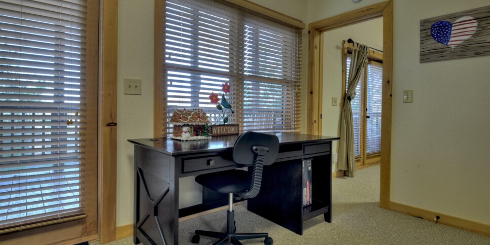 Cherry Log Cabin - Moonlight Mountain Cabin - Rec Room