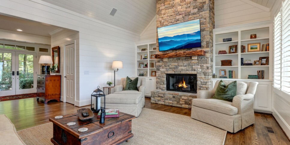 Big Canoe - Mountain Manor - Living Room
