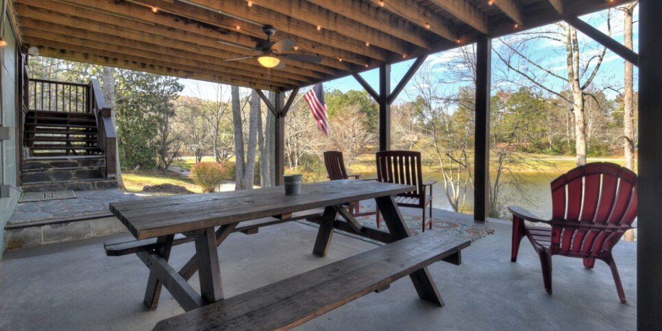 Blairsville Cabin - Moon Tower Cabin - Exterior