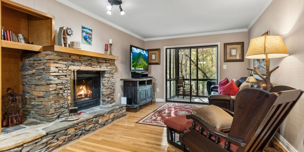 Big Canoe - Serenity Condo - Living Room
