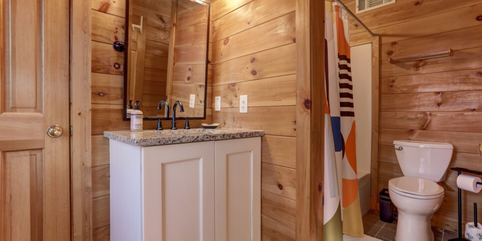 Big Canoe - Resting Retreat - Bathroom