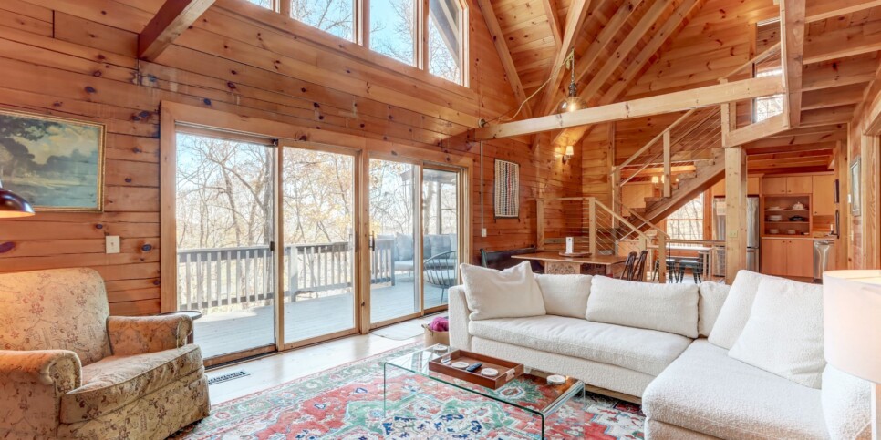 Big Canoe - Resting Retreat - Living Room