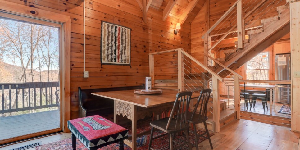 Big Canoe - Resting Retreat - Living Room