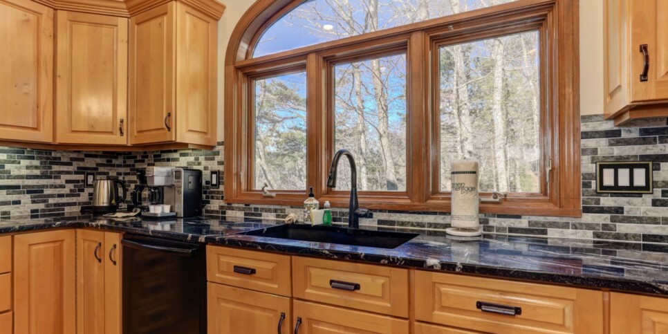 Big Canoe Rental - Starry Nights - Kitchen