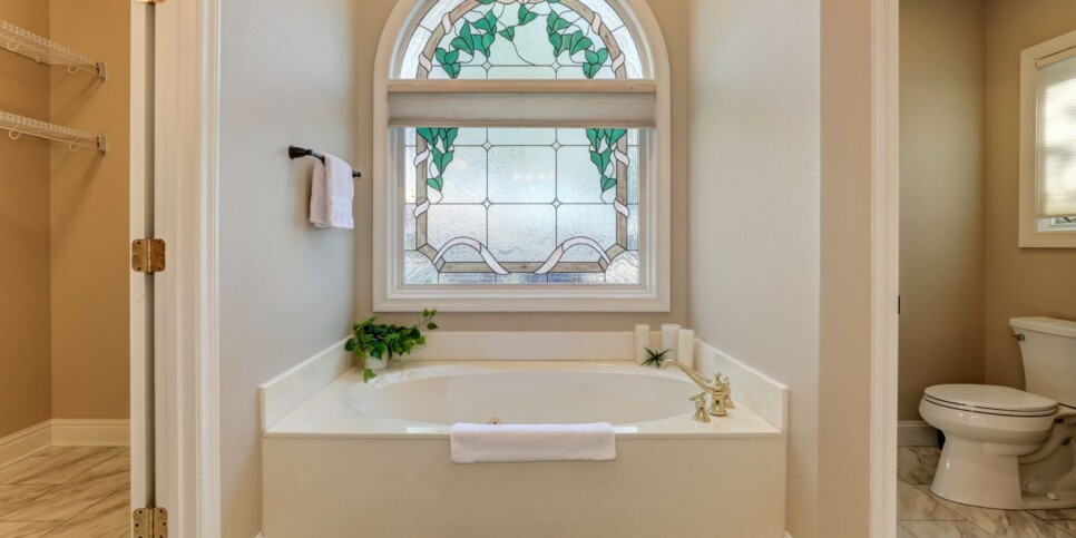 Big Canoe Rental - Starry Nights - Bathroom