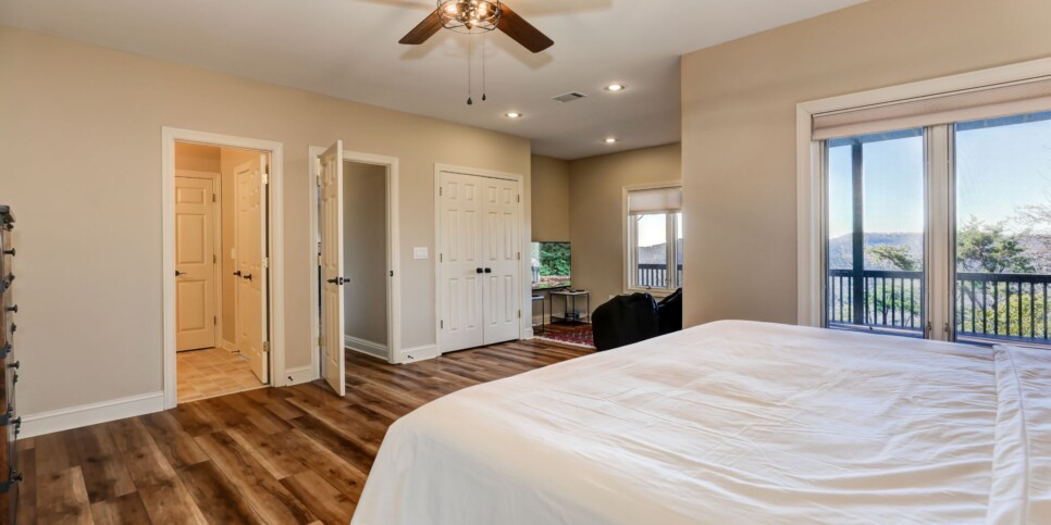 Big Canoe Rental - Starry Nights - Bedroom