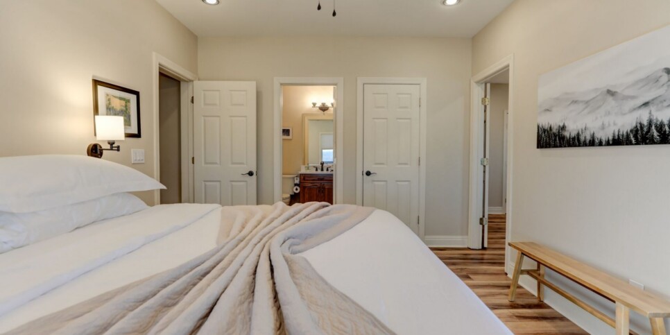 Big Canoe Rental - Starry Nights - Bedroom