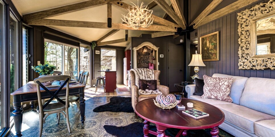 Big Canoe - Treehouse of Life - Living Room