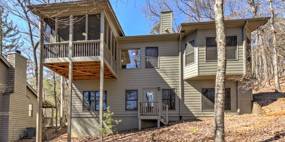 Big Canoe Rental - HooRay - Exterior