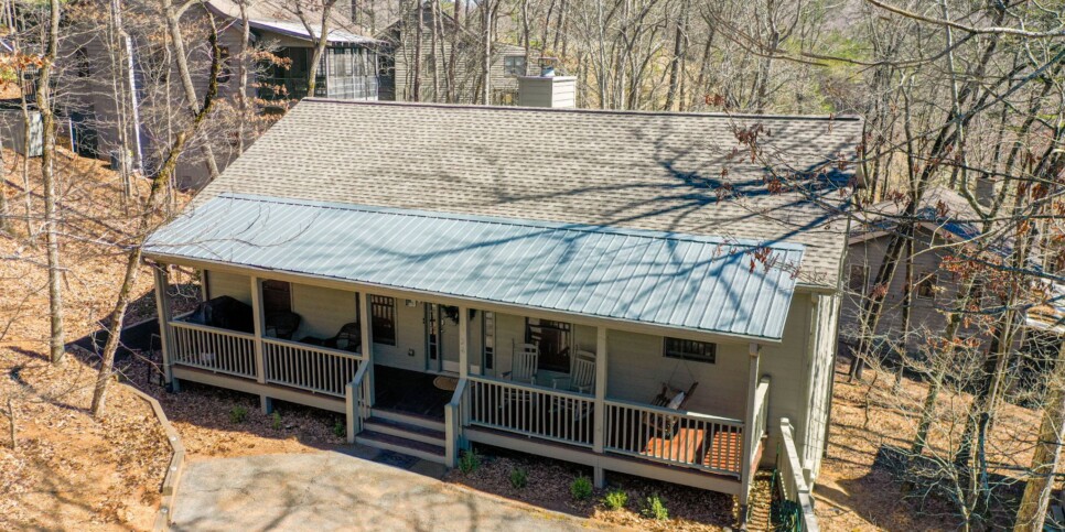 Big Canoe Rental - HooRay - Exterior