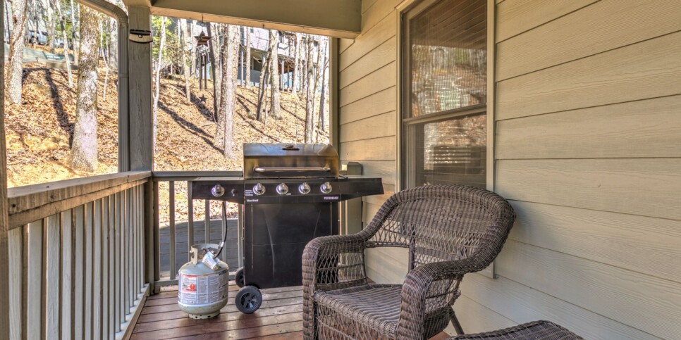 Big Canoe Rental - HooRay - Exterior