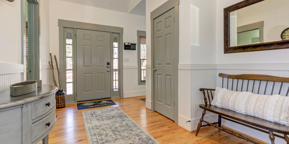 Big Canoe Rental - HooRay - Living Room