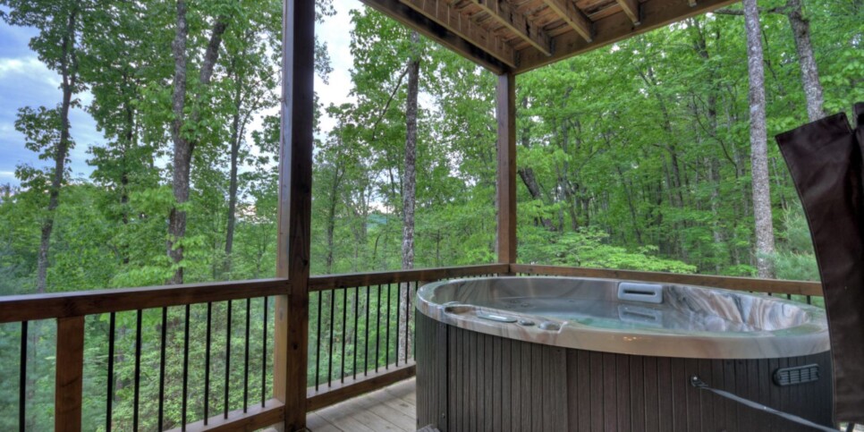 Cherry Log Cabin - The Lost Shepherd - Exterior