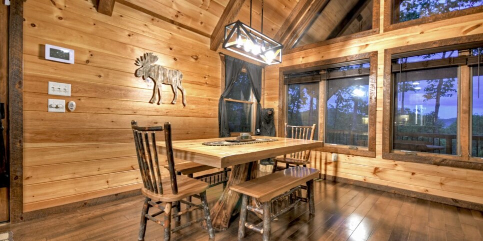 Cherry Log Cabin - The Lost Shepherd - Kitchen