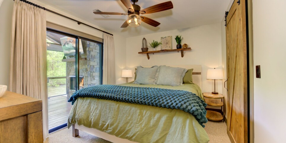 Blue Ridge Cabin - River Cottage of Blue Ridge - Bedroom
