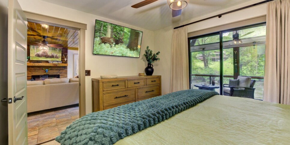 Blue Ridge Cabin - River Cottage of Blue Ridge - Bedroom