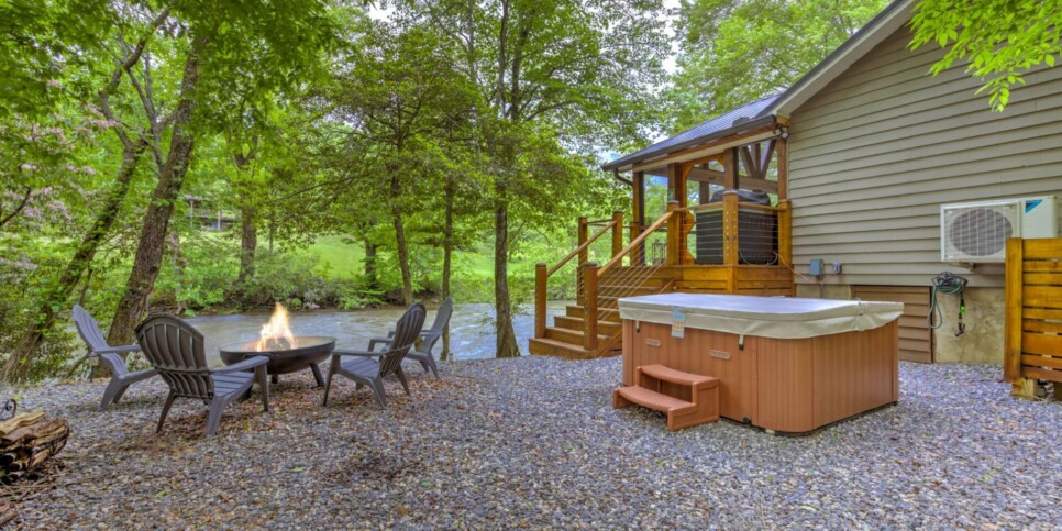 Blue Ridge Cabin - River Cottage of Blue Ridge - Exterior