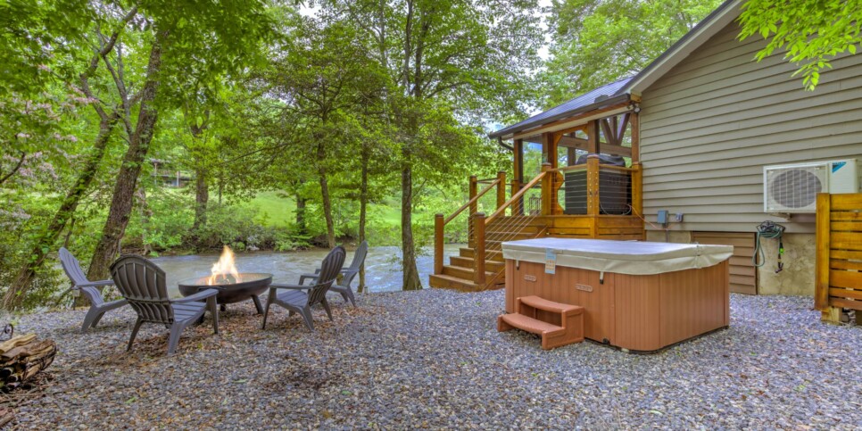 Blue Ridge Cabin - River Cottage of Blue Ridge - Exterior