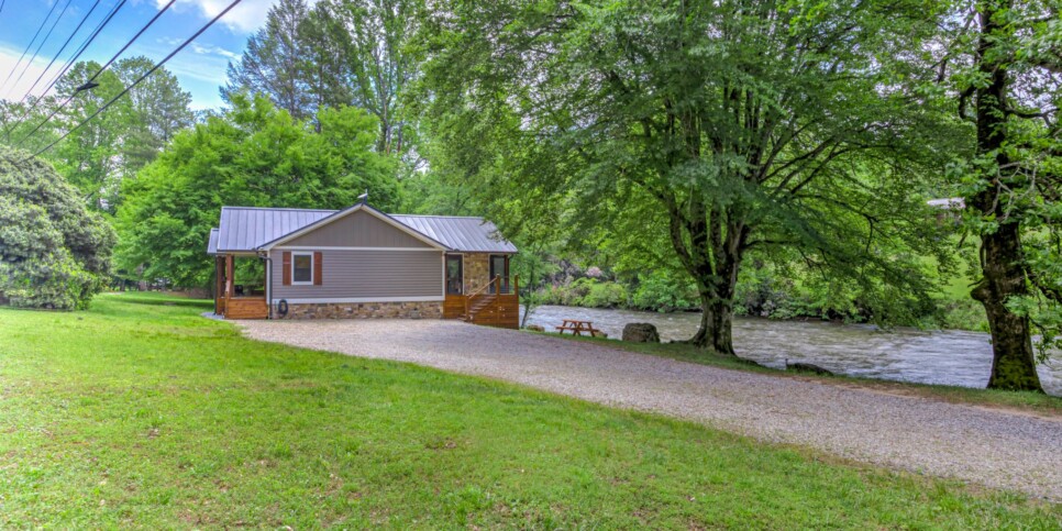 Blue Ridge Cabin - River Cottage of Blue Ridge - Exterior