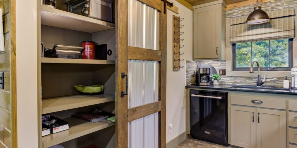Blue Ridge Cabin - River Cottage of Blue Ridge - Kitchen