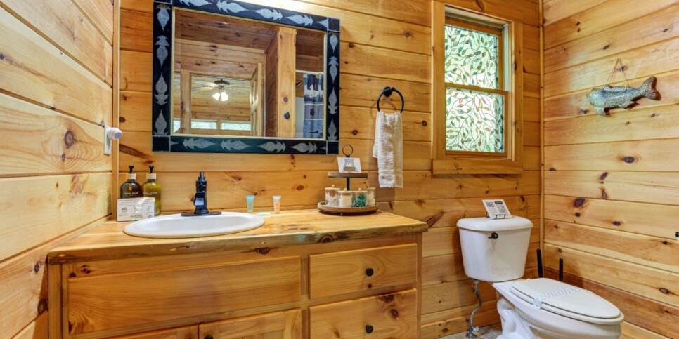 Blue Ridge - Family Time Cabin - Bathroom
