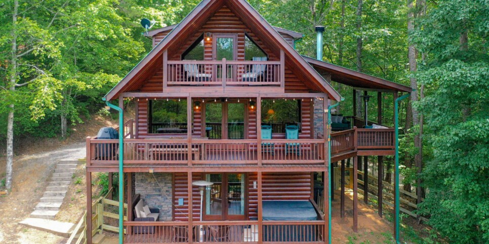 Blue Ridge - Family Time Cabin - Exterior