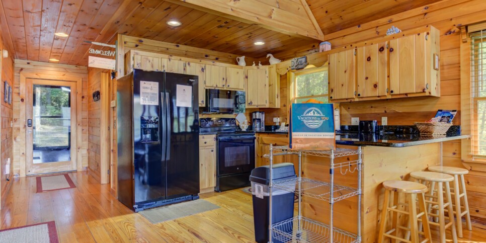 Blue Ridge Cabin - Sunrise Splendor - Kitchen